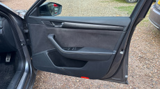 Skoda Superb 2.0 TDI CR 200 Sport Line Plus 5dr DSG Diesel Estate